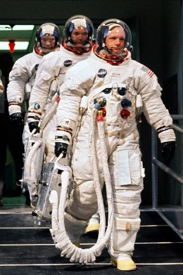 三位太空人前往發射前演習，非發射當天，NASA攝（1969年7月3日）